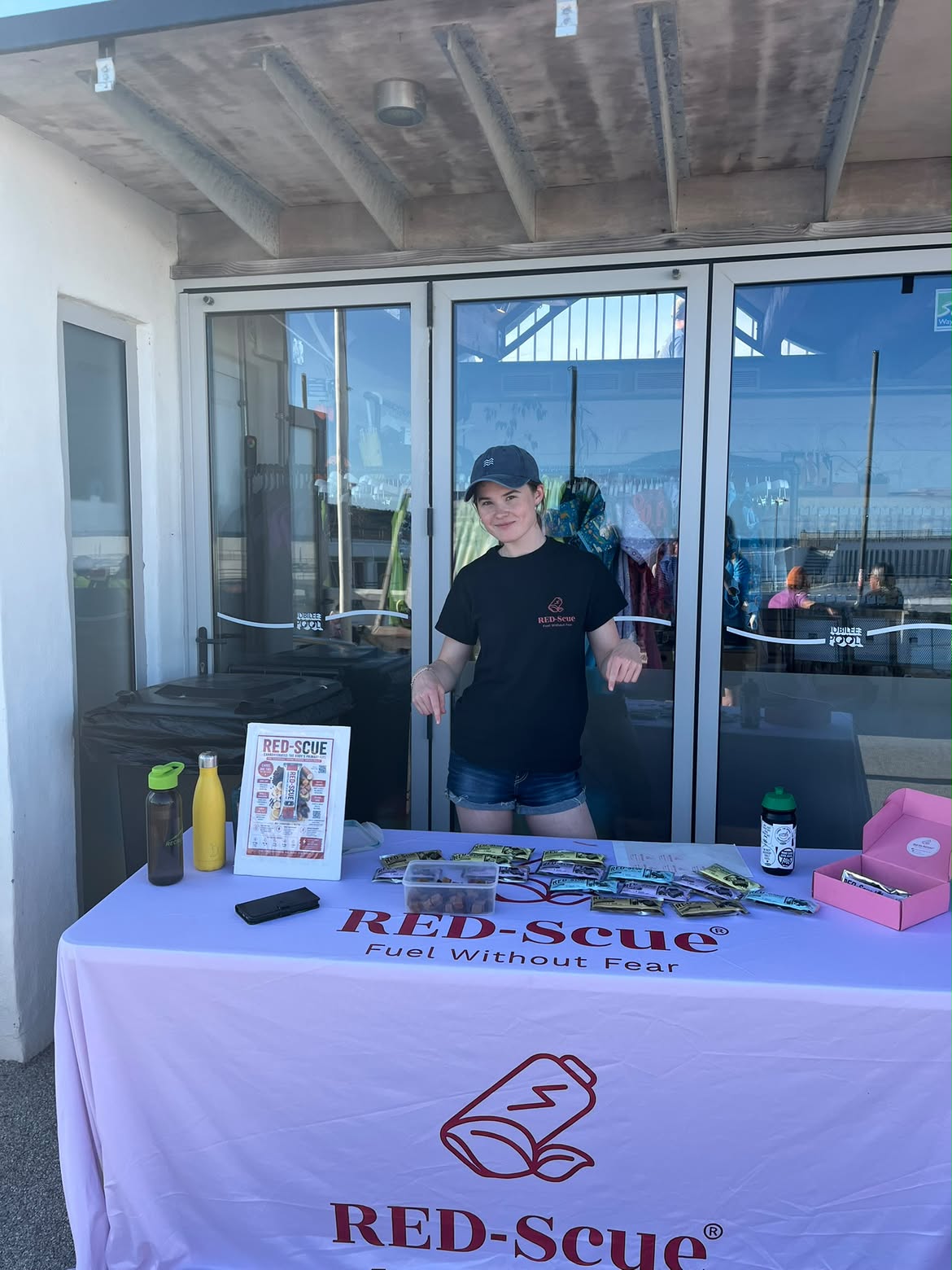RED-Scue event stand and community